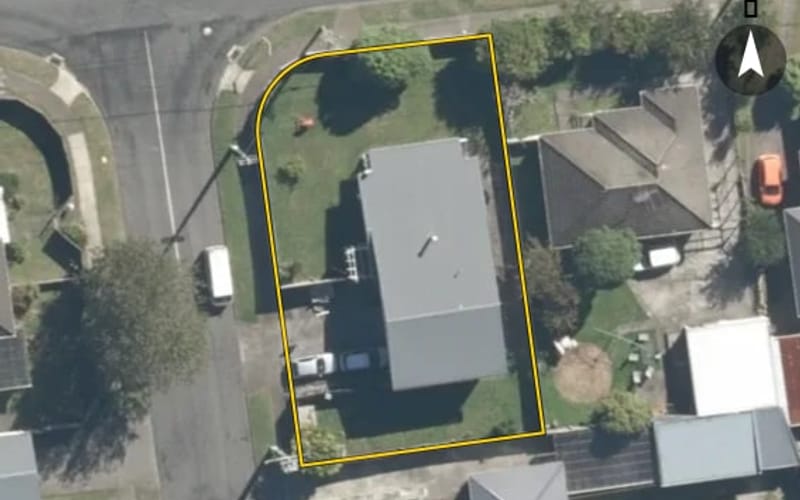 1 Kelly Grove