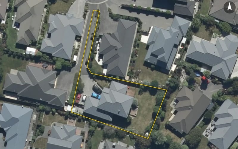 10 St Clair Close