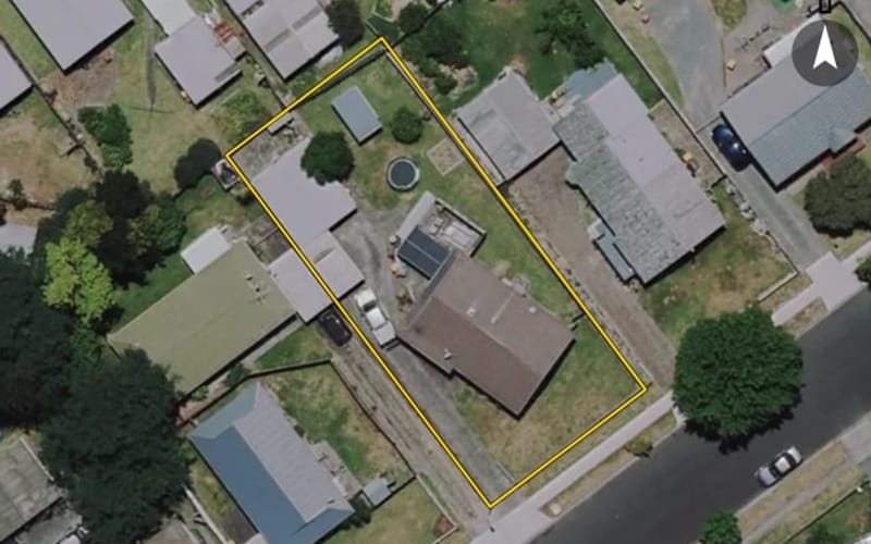 22 Lindsay Crescent
