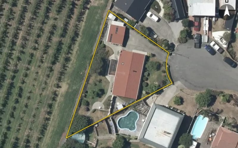 2 Bruce Place