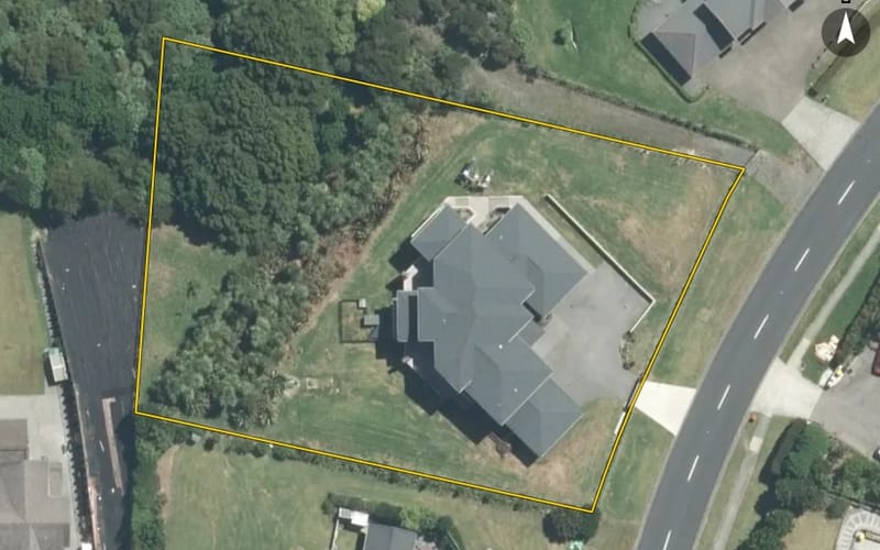 896 Redoubt Road