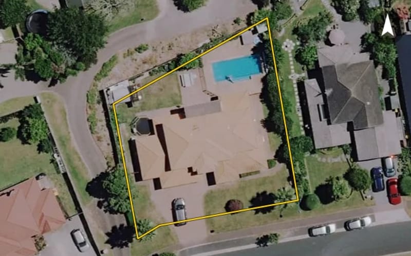 18 Nielsen Gardens