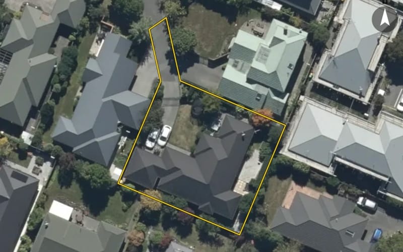 8 Amesbury Mews