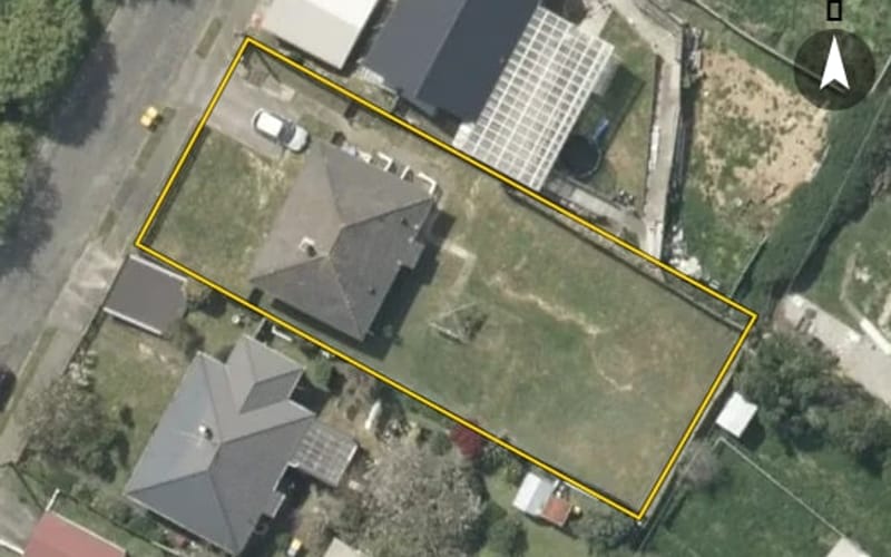 10 Brown Grove