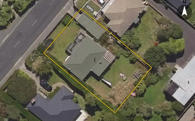 196 Larnach Road