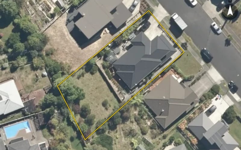 32 King Charles Drive
