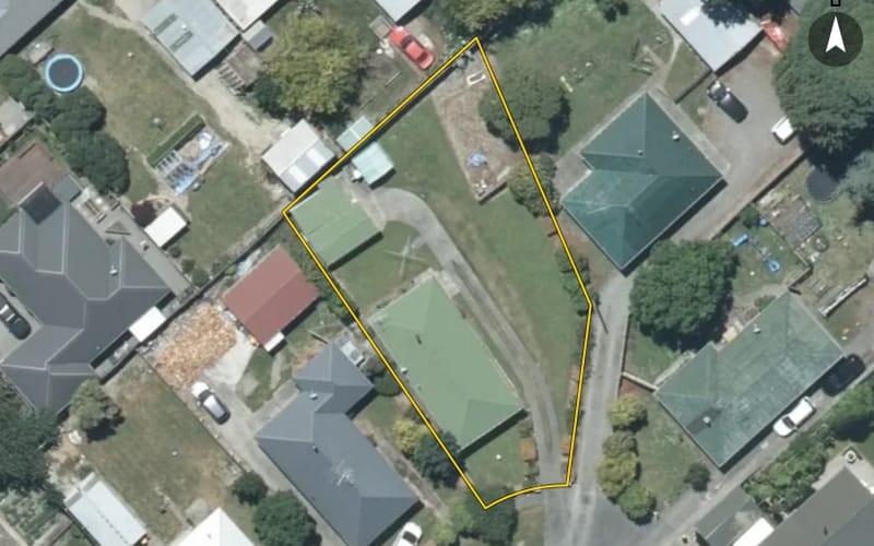 33 Davis Crescent