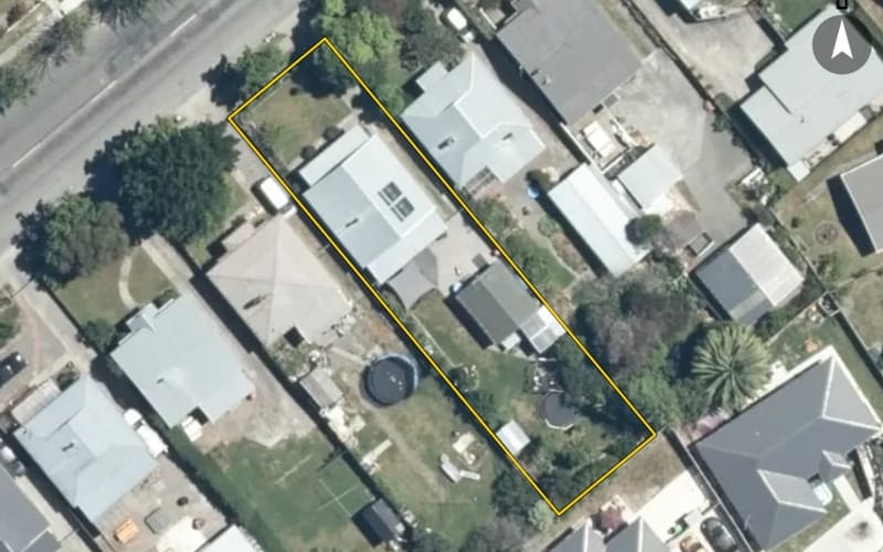 921 Willowpark Road North