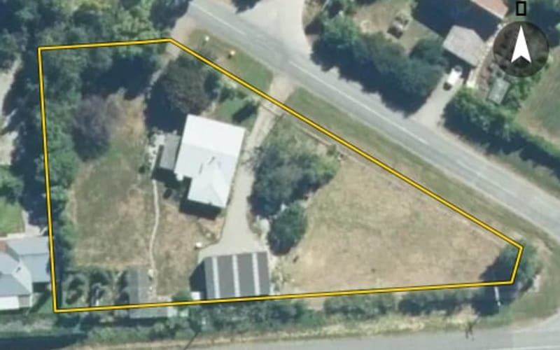 11 Beaconsfield Flat Road