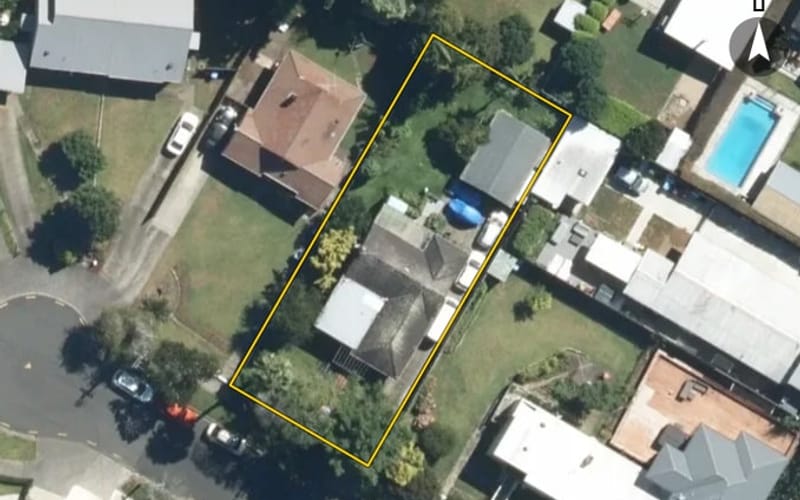 33 Cadman Avenue