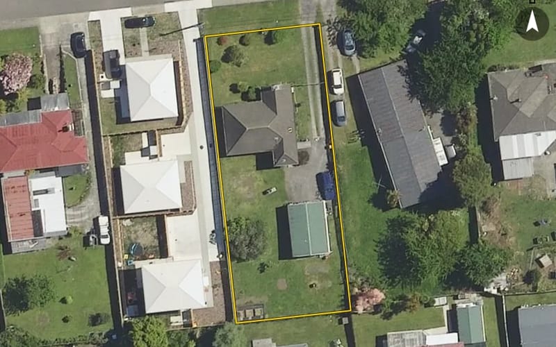 36 Leslie Avenue