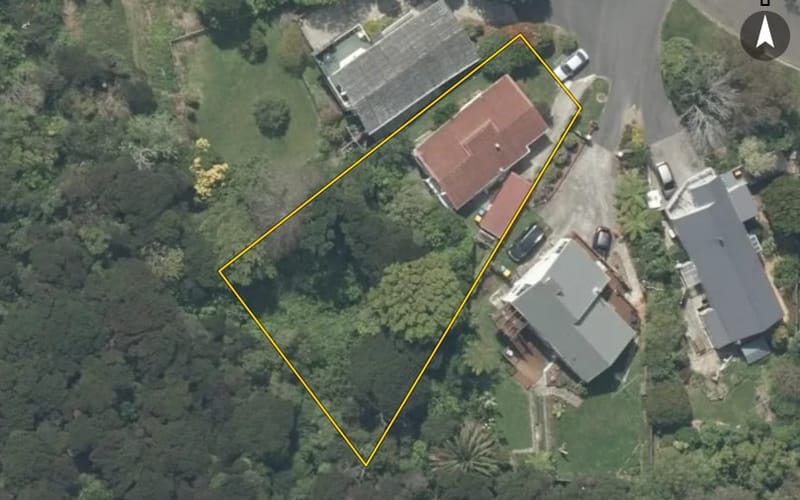 10 Hicks Close
