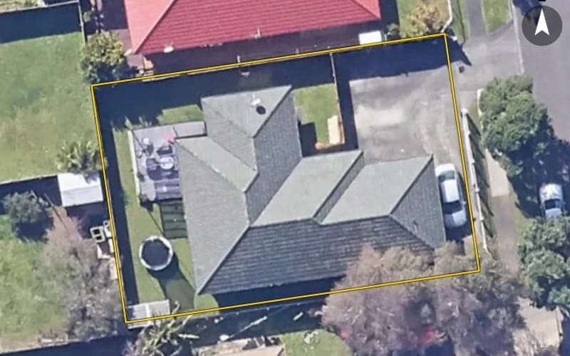 10 Secoia Crescent