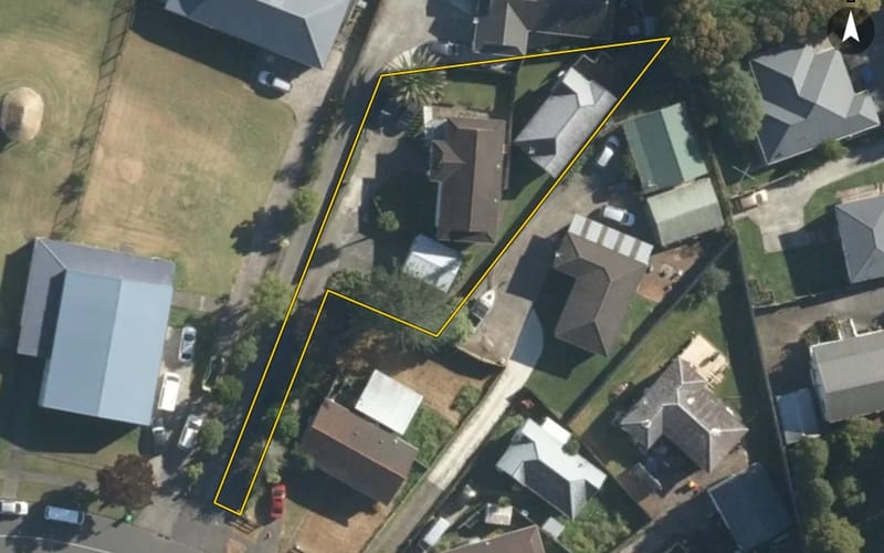 17 Karepo Crescent