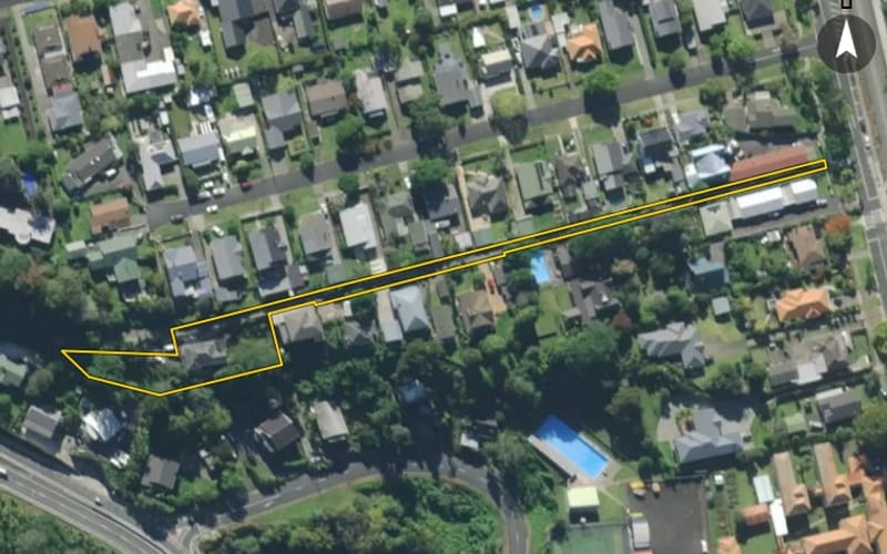 13C Lupton Avenue