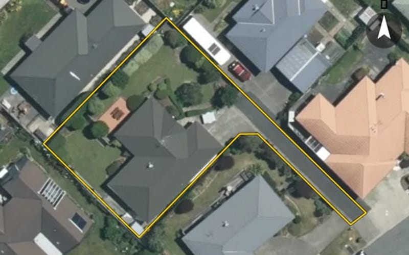 12 Sargeson Street