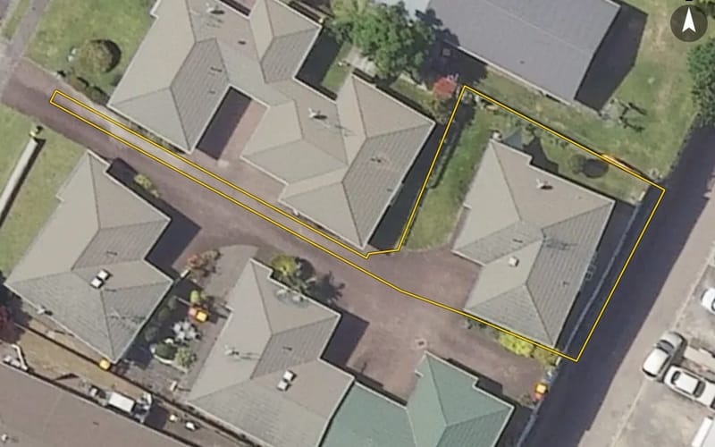 12C Hayes Avenue