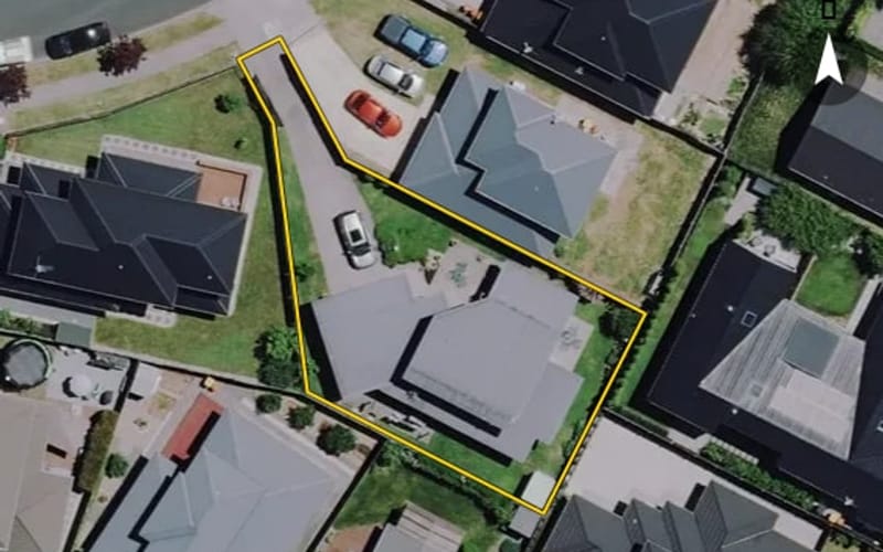 52 Featherstone Drive