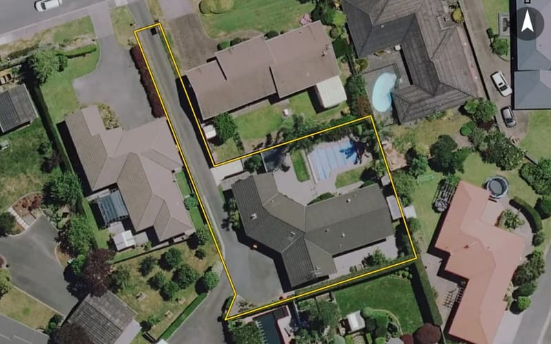 10 Harrowfield Drive