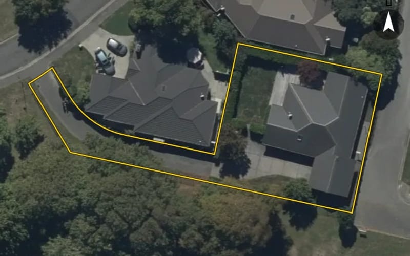 20 John Campbell Crescent