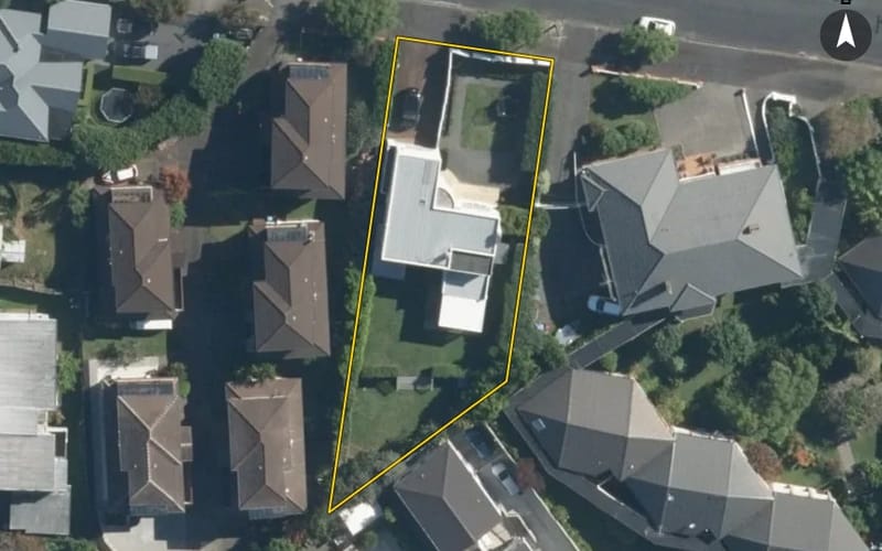 29 Lochiel Road