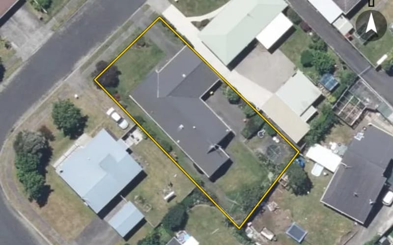 10 Downes Avenue