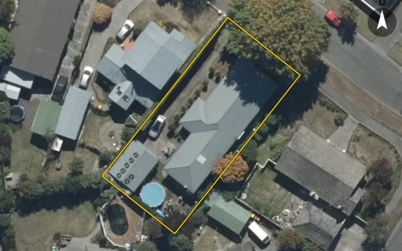 44 Burnside Crescent