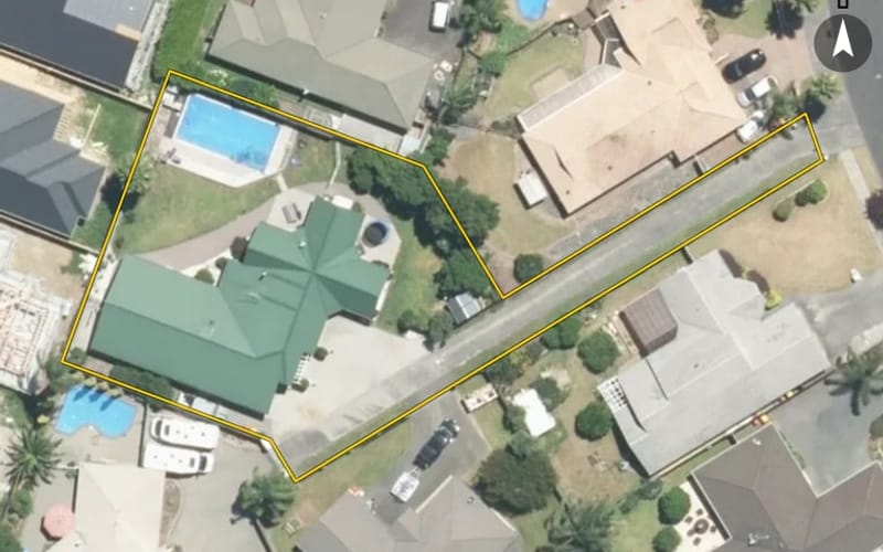 12 Aristoy Close