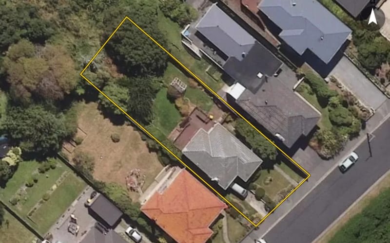 17 Chisholm Place