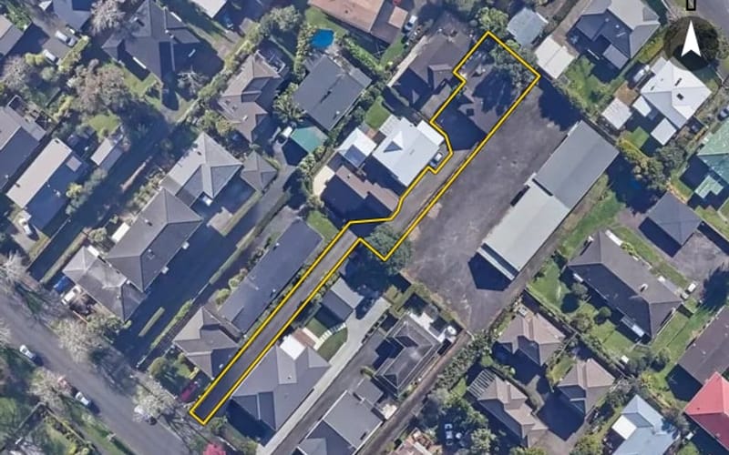 15C Burch Street