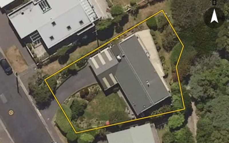 52 Earls Road