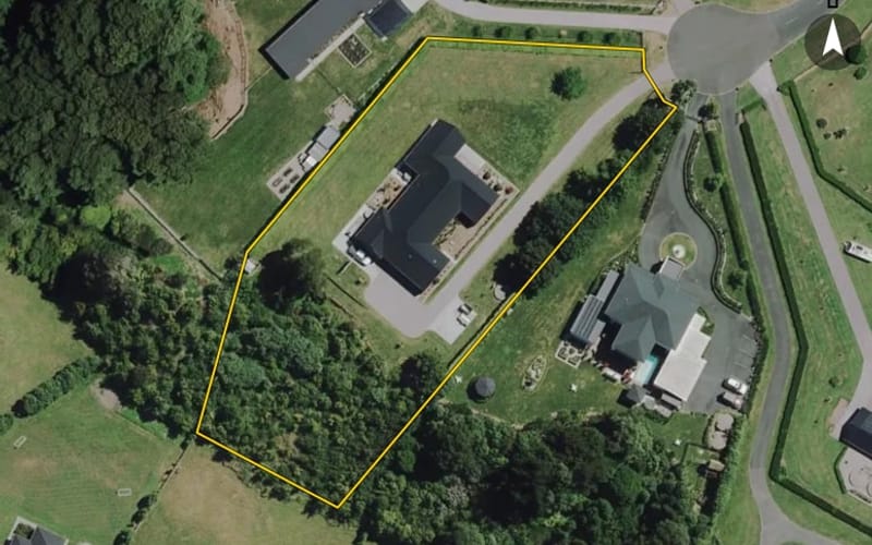 8 Hillbrook Way
