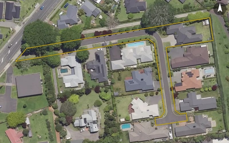 15 Tall Oaks Way