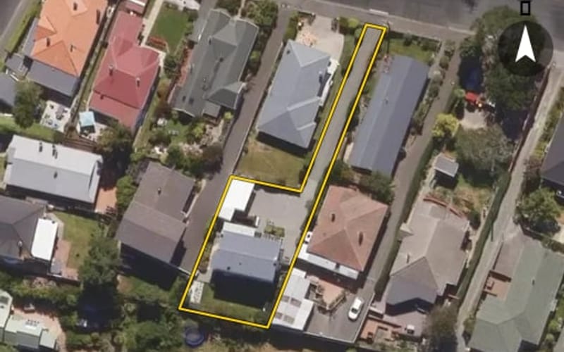39 Preston Crescent