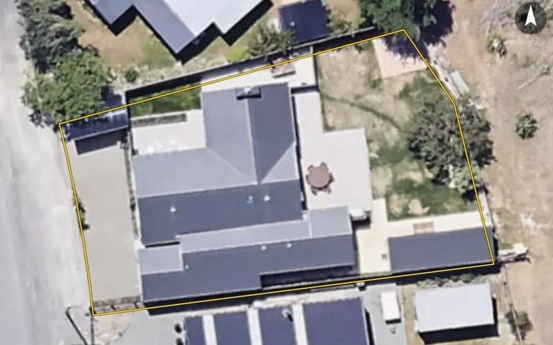 33 Waitaki Drive East