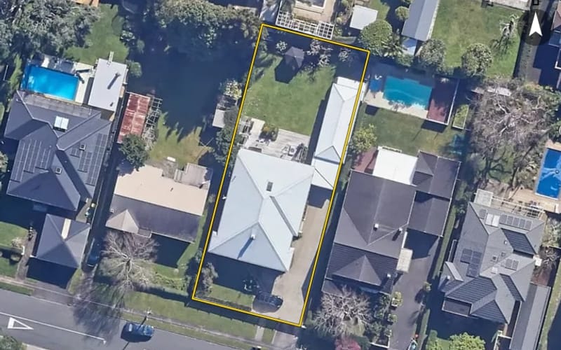 13 Hollywood Avenue
