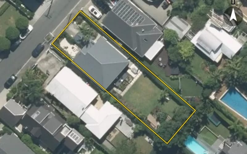 11 Webber Street