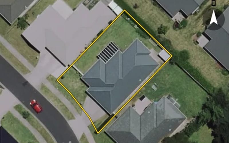 33 Ladeira Place