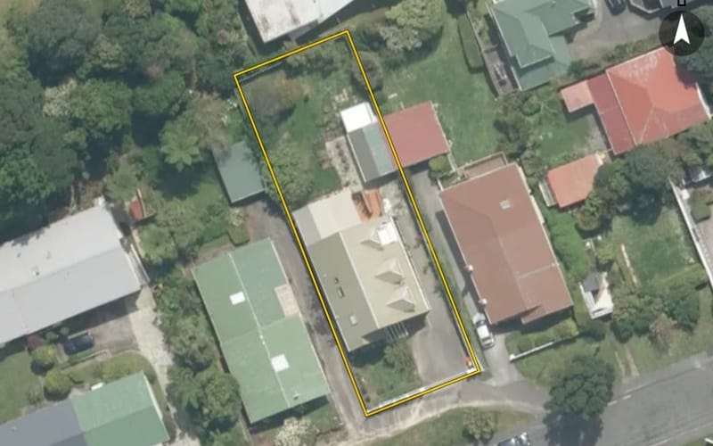 10 Henderson Street