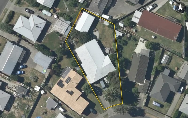 56 Robinson Crescent