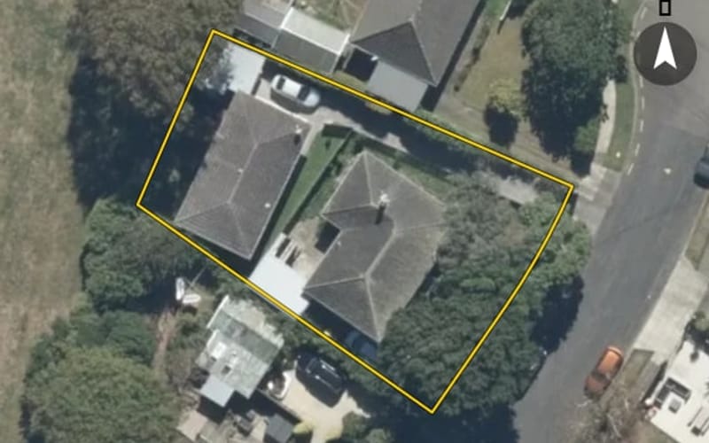 10 Clement Grove