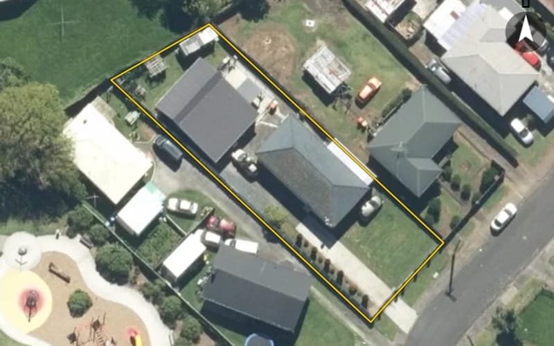 15 Cooper Crescent