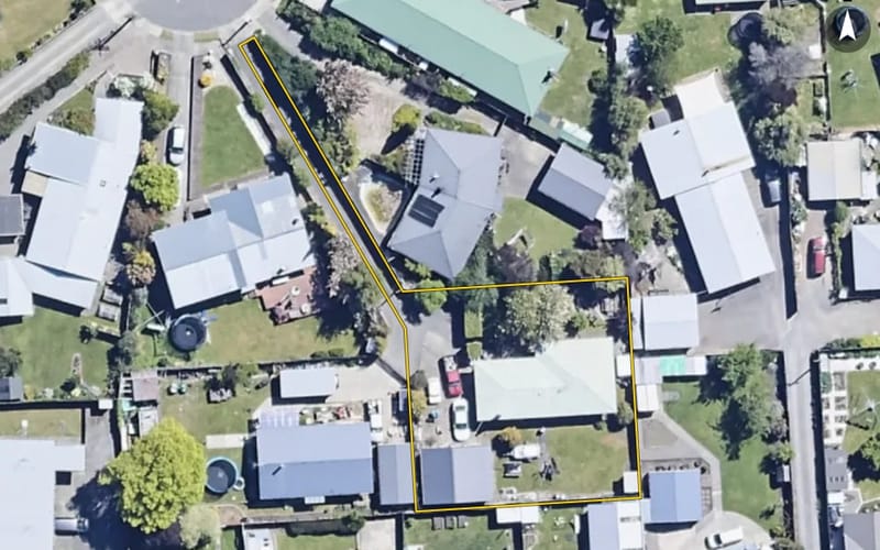 13 Washington Crescent