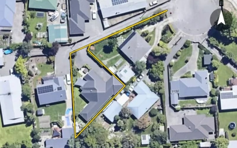 30 Glenroy Crescent