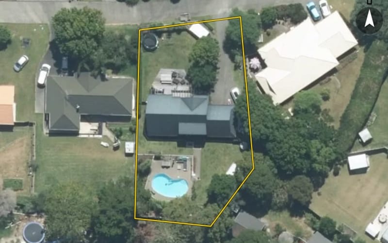 16 Brookvale Park