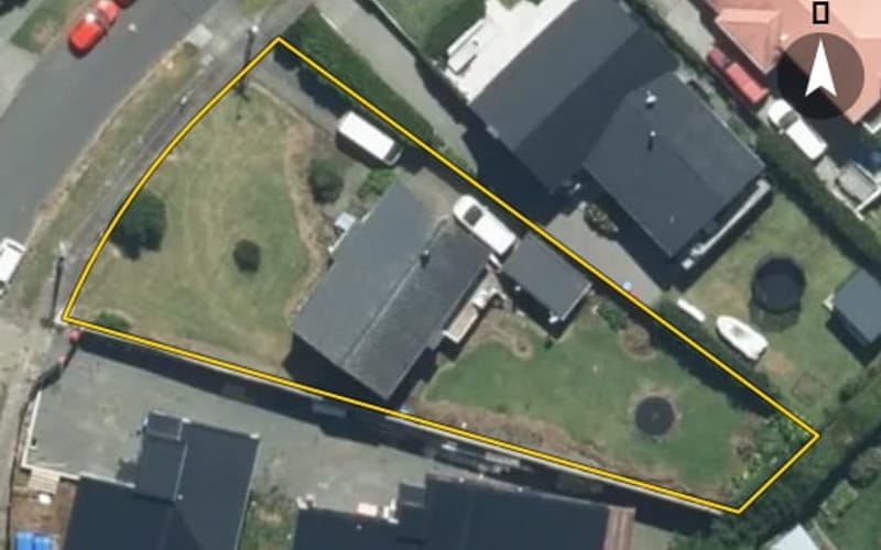 8 Clairville Crescent