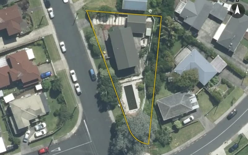 11 Becroft Drive
