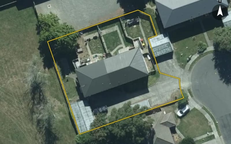 26 Lithgow Place West