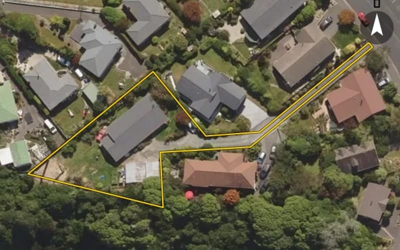 251 Helensburgh Road