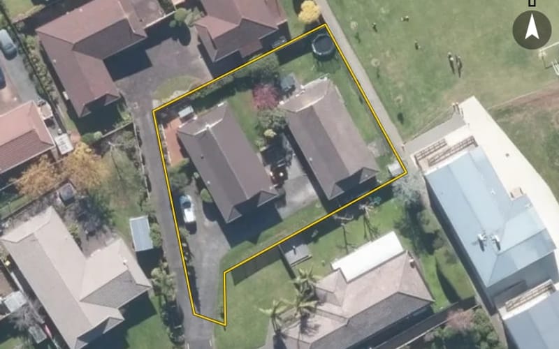 1/8 Kadina Place